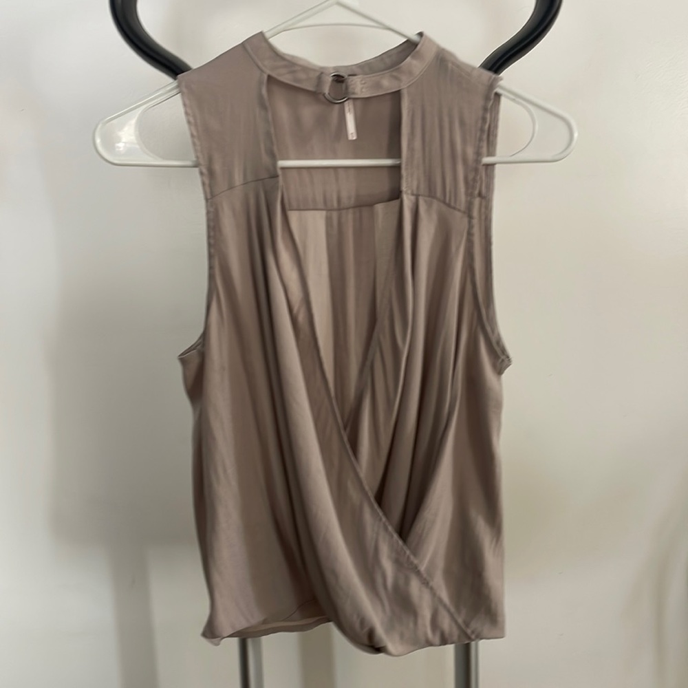 Free people sleeveless shirt